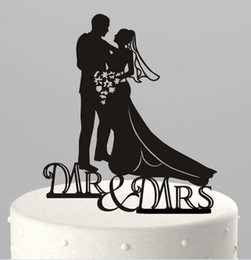 unique-bride-groom-wedding-cake-topper-uk